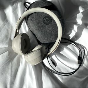 Beats Solo Pro Wireless On-Ear headphones